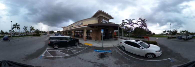The Garden Cigar & Whiskey Lounge