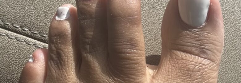 Van’s Nails
