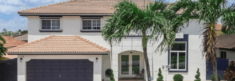 Yanet Garcia – Realtor – Broker – Rockstar International Realty