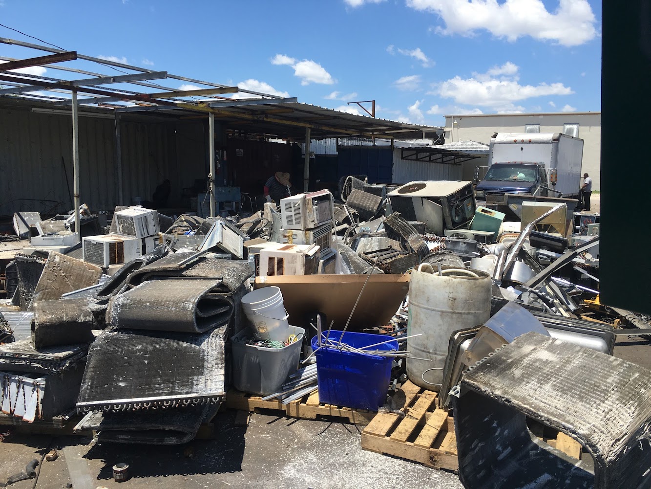 AF1QipP1sqP DV6bxKywn1g 7GHuaMy2DfKFF2nQW6MJw1600 h1000 k no