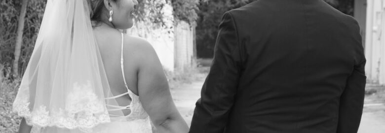Wedding Day Romance – Miami Wedding Officiant and Photographer
