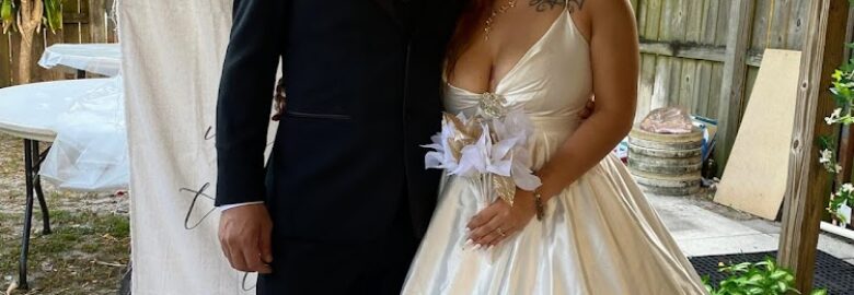2 Cute Bridal & Tuxedos