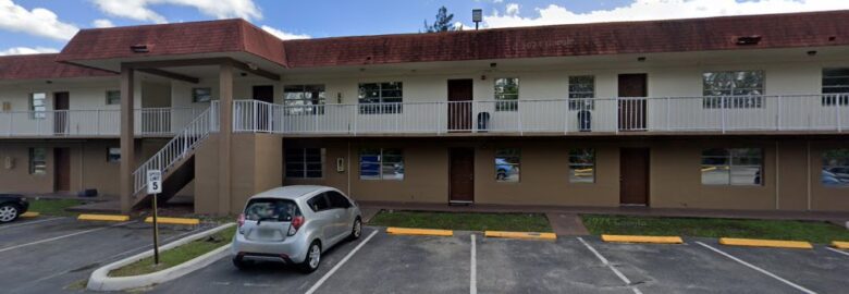 Lake house apartments